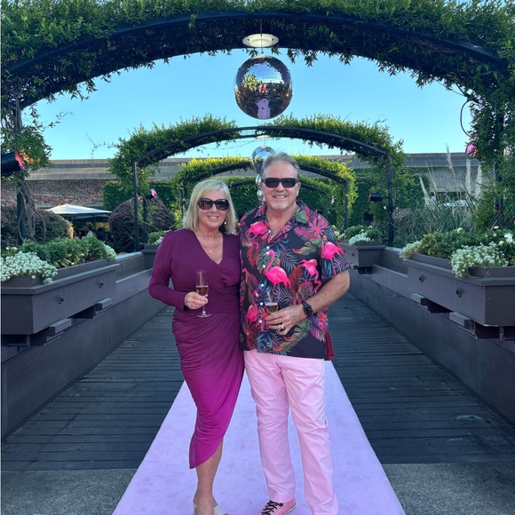 Meet your Posher, Liz - Picture 3 of 4